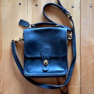 Vintage Blue Leather Coach crossbody bag